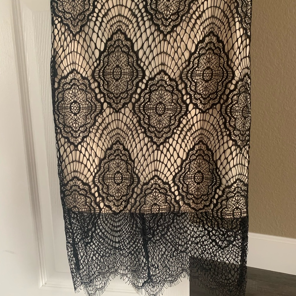 Bebe lace midi skirt